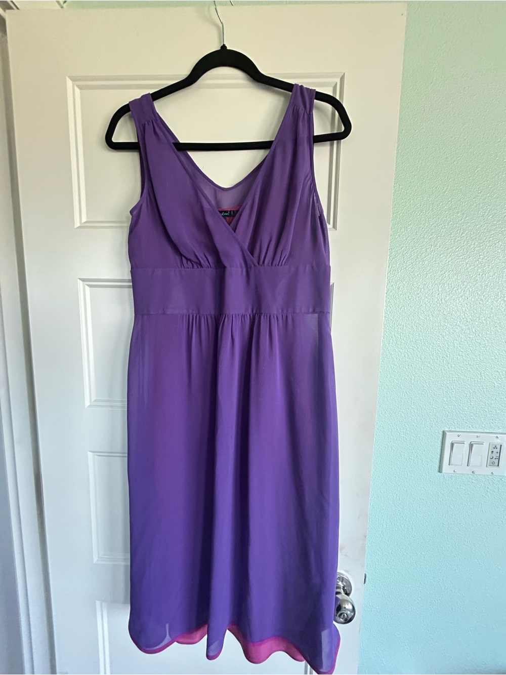 Boden Purple 100% Silk Empire
Waist V-Neck Dress - Size 12R